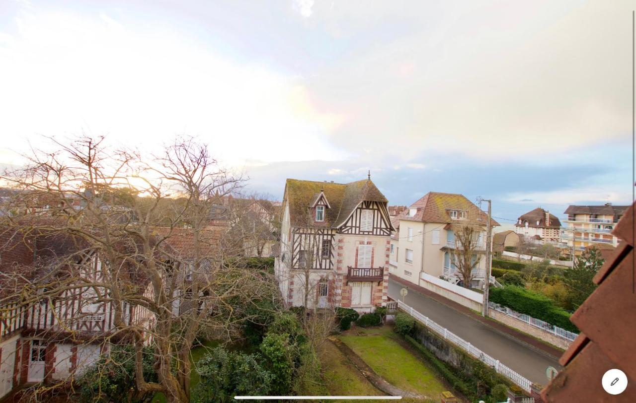 Joli Studio ☆ 100M De La Mer Et Du Centre Ville ☆ Cabourg Buitenkant foto